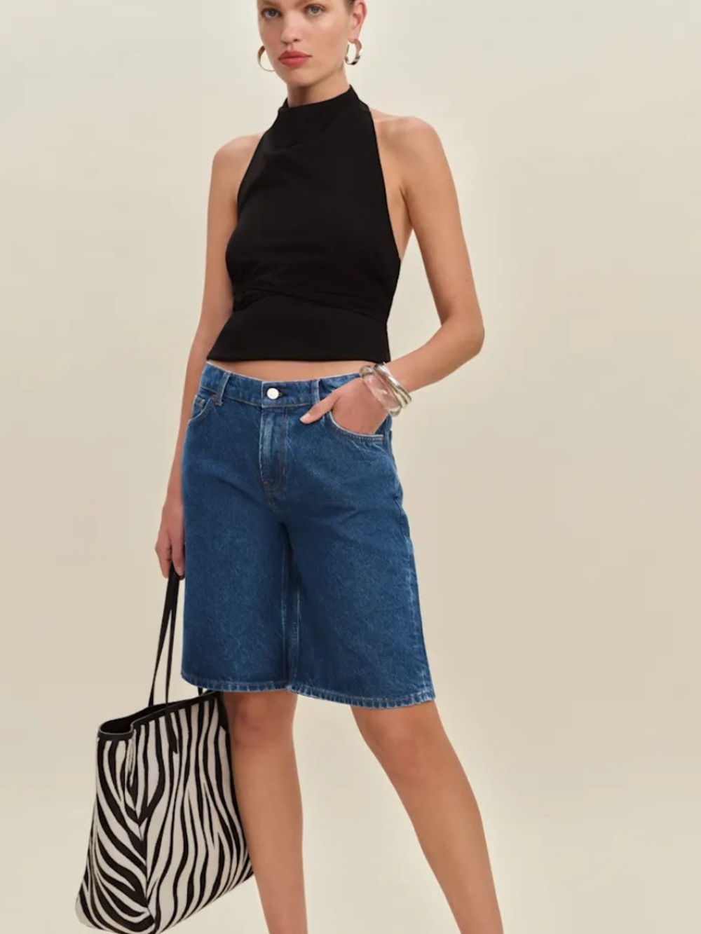 Reformation Finley Low Rise 11” Baggy Jorts in Cleary Wash